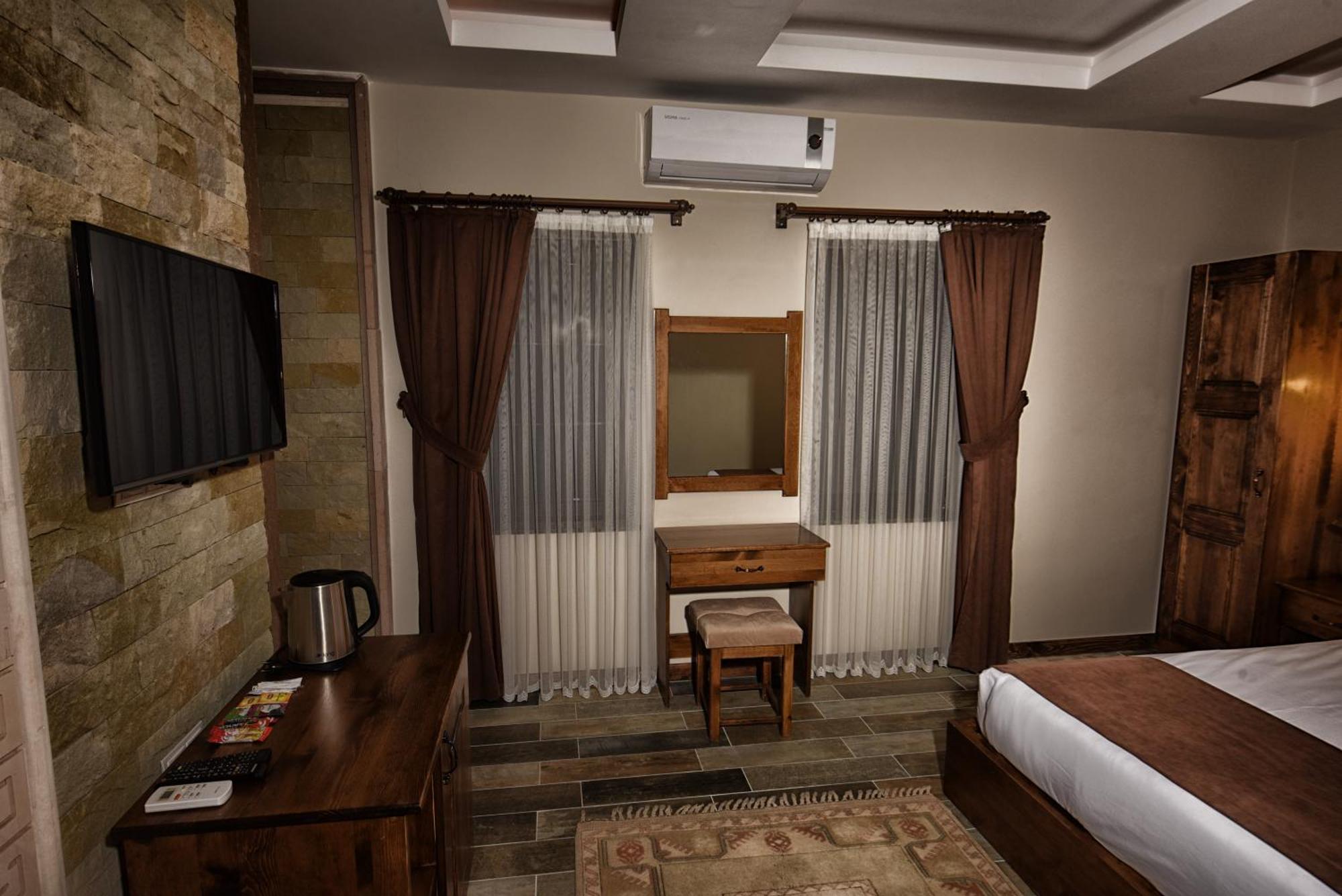 El Nazar Stone Suite Учисар Экстерьер фото